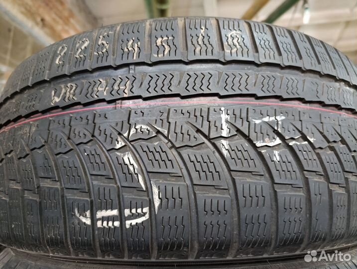 Nokian Tyres WR A4 225/45 R18 102H