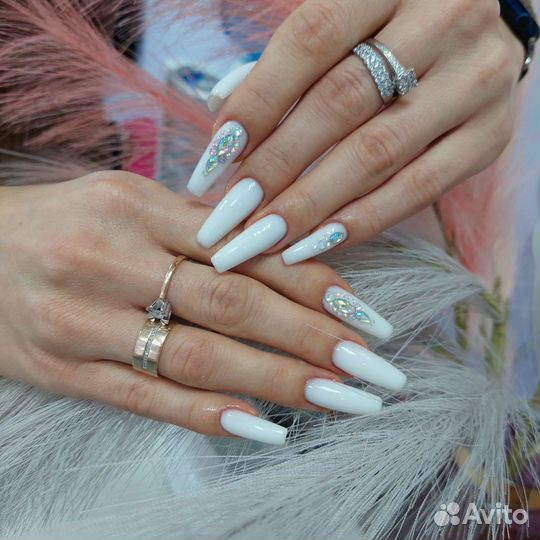 Наращивание ногтей