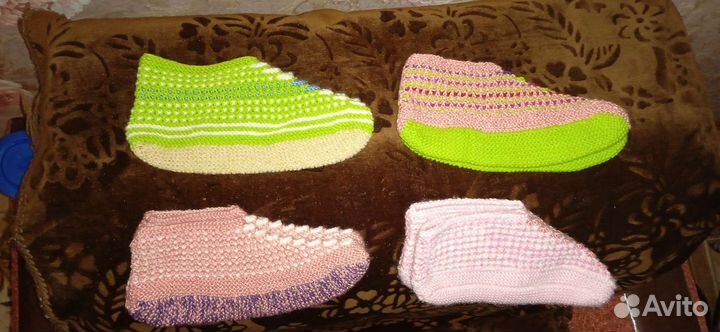 Домашние вязаные тапочки