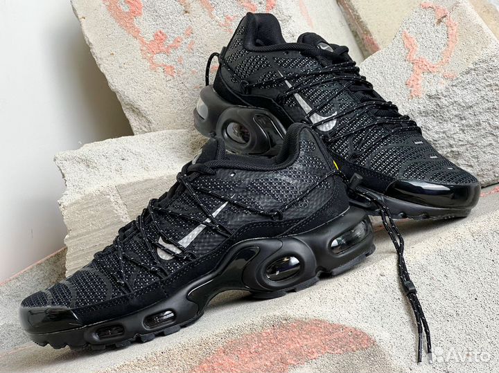 Nike Air Max Plus Utility Black Metallic