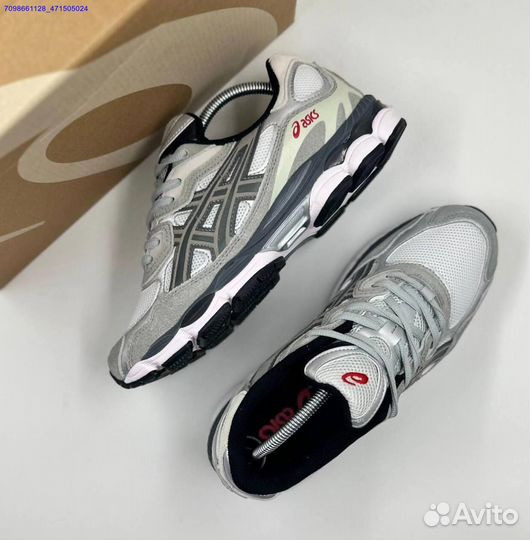 Кроссовки asics