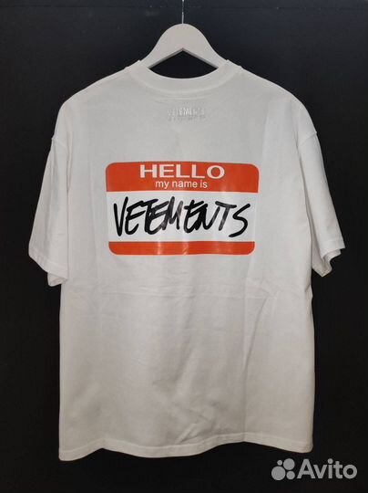 Футболка vetements