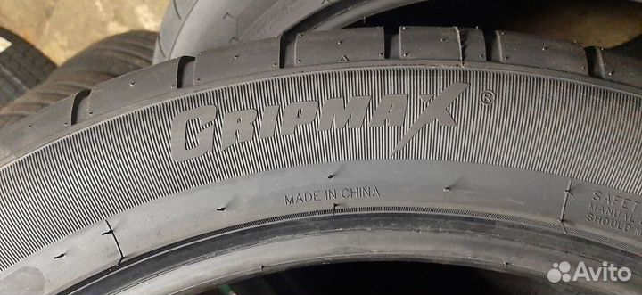 Gripmax Stature H/T 295/40 R21 111W