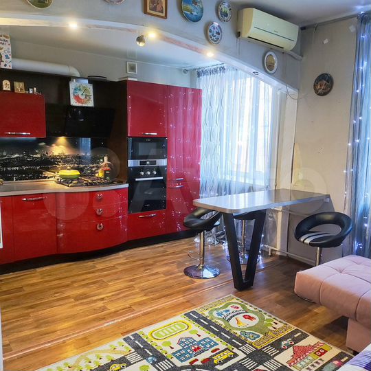 3-к. квартира, 73 м², 1/2 эт.