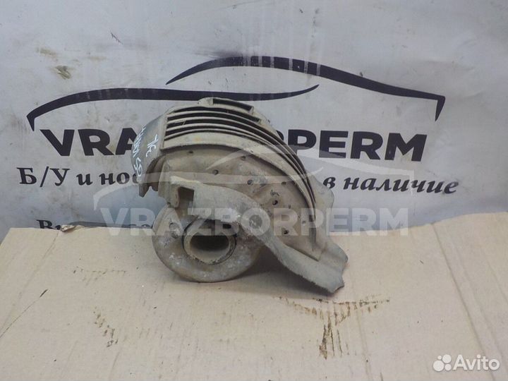 Пыльник заднего амортизатора Audi Q5