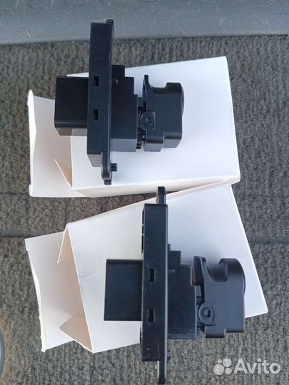 Кнопки стеклоподъемников hyundai I 30