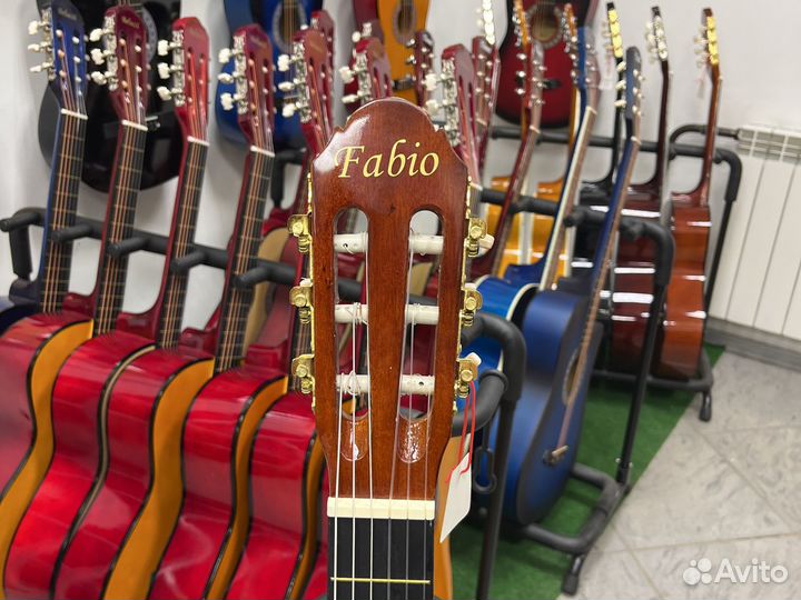 Новая гитара Fabio классика