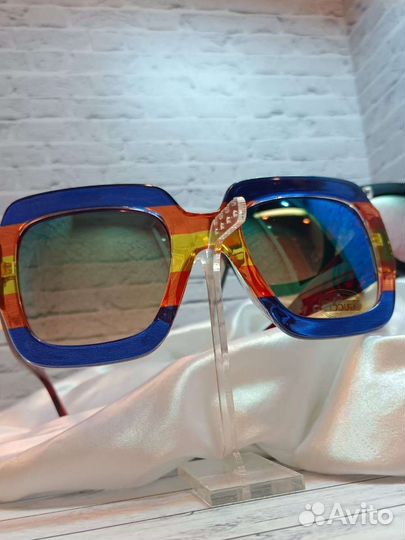 Очки Gucci солнцезащитные Стильные