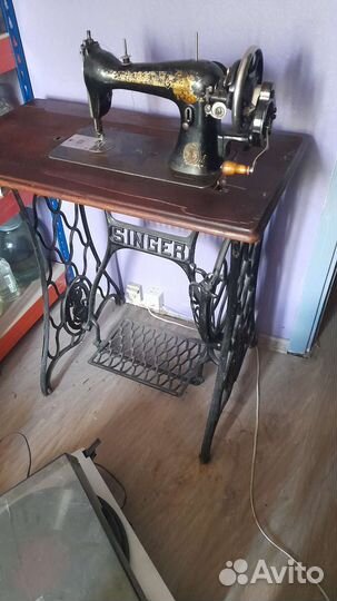 Швейная машина Singer