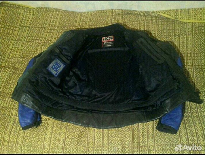 Мотокуртка