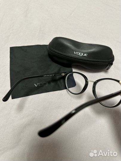 Очки vogue