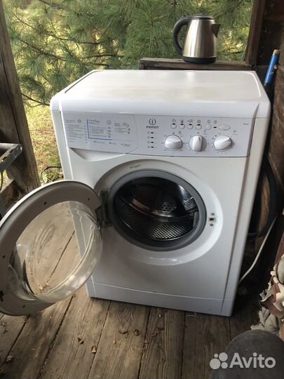 Стиральная машина indesit