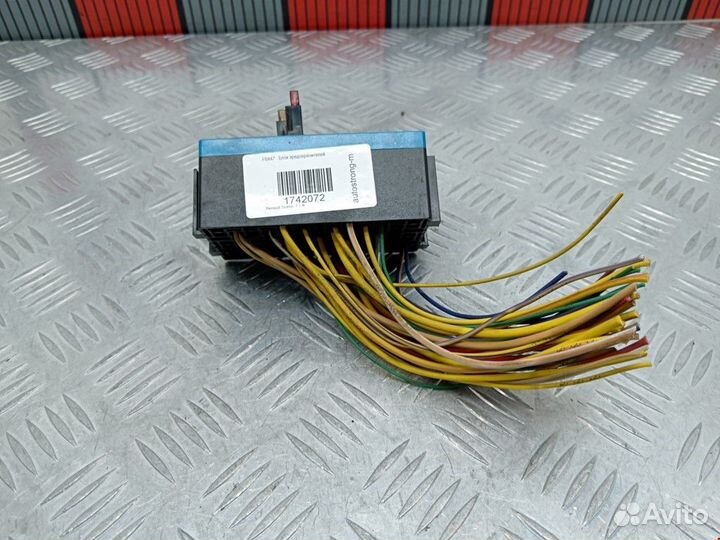 Блок предохранителей Renault Scenic рест. 2002