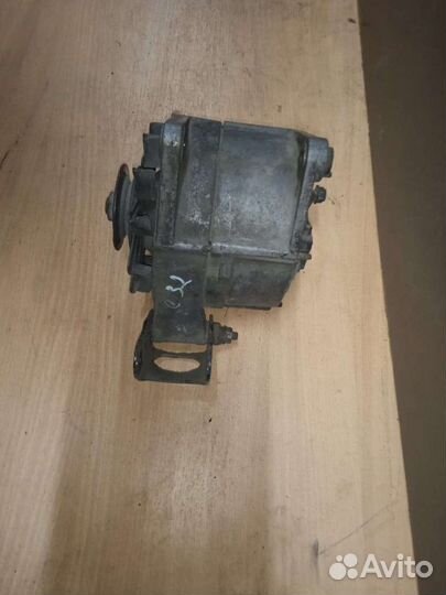 Генератор BMW 7 E32 бмв 7 Е32