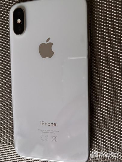 iPhone X, 64 ГБ