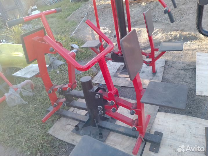 Уличный спортивный