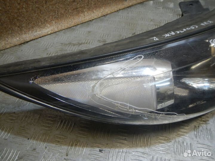 Фара правая Kia Sportage