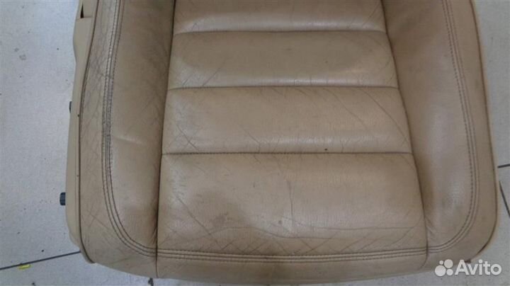 Сиденье переднее правое Volkswagen Touareg 2002-2
