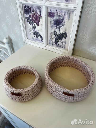 Вязаные корзинки ручной работы