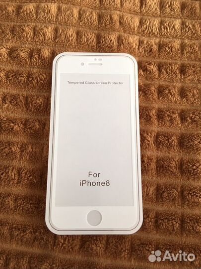 Защитное стекло iPhone 8