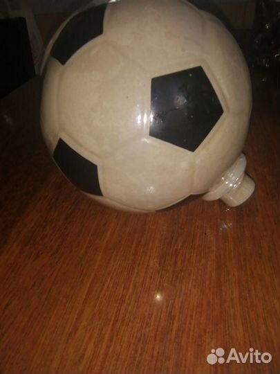 Сосуд сувенирный в виде футбольного мяча
