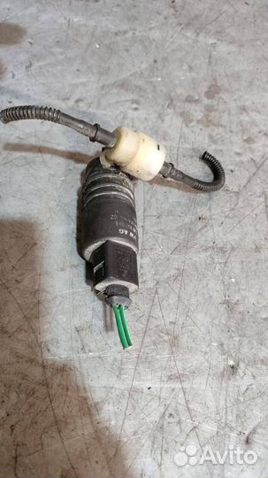 Насос (моторчик) омывателя стекла Skoda Octavia