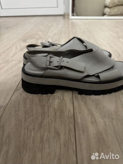 Сандали женские