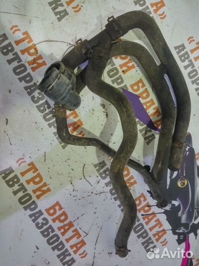 Фольксваген Гольф Патрубок печки