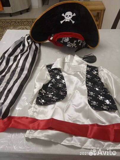 Костюм медведя, гнома, пирата,звёздного воина на п