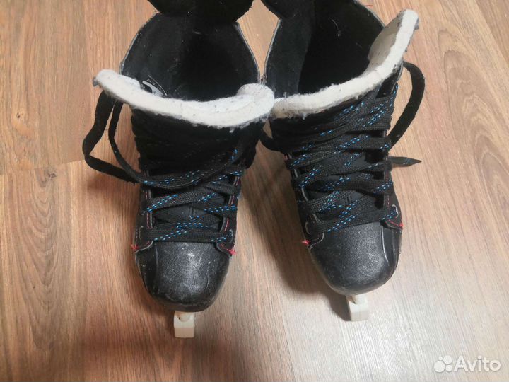 Хоккейные коньки bauer x200 36р