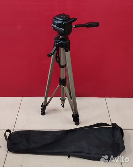 Штатив для фотоаппарата Continent A2