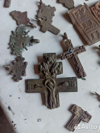Крестики старинные и другой хабор