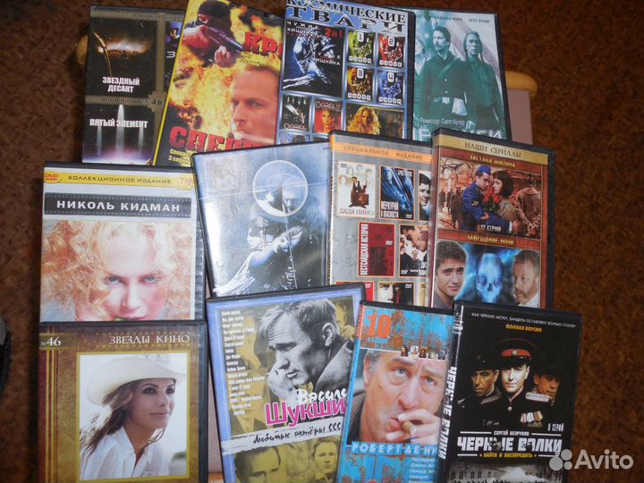 DVD.Фильмы. мультики. Игры.Микрофон