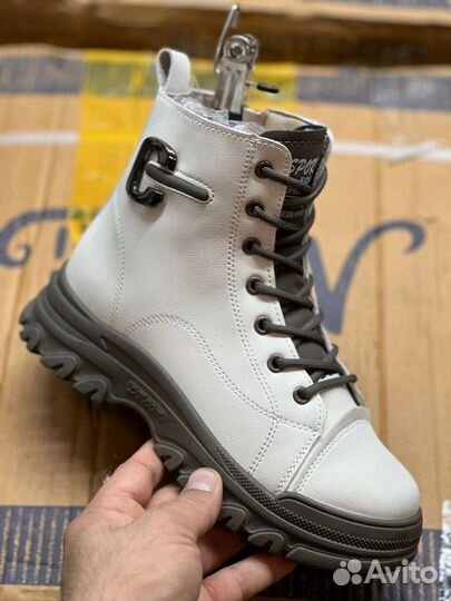 Новые ботинки осень 37р