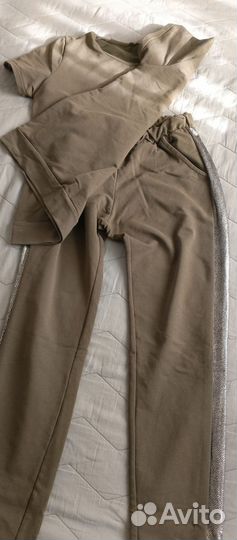 Спортивный костюм женский