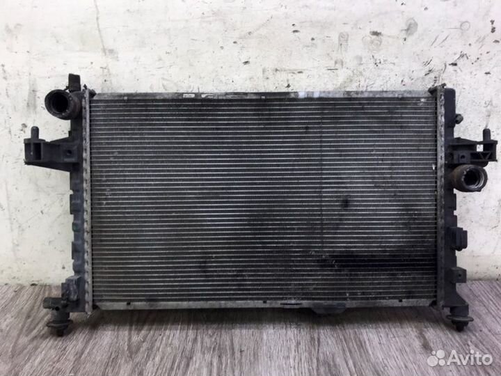 Радиатор двс Opel Corsa C Y17DT