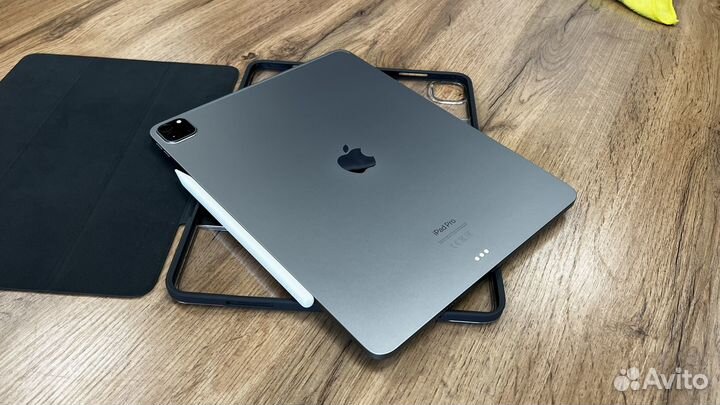 iPad pro 12.9 m2 256 2022 новый