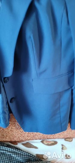 Офисный женский костюм