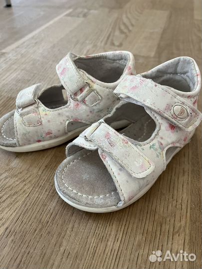 Босоножки для девочки