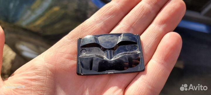 Кронштейн лобового стекла Astra J