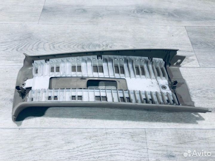 Обшивка стойки средней левая Nissan X-Trail T30