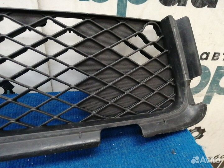 Решетка переднего бампера 6402A218 Mitsubishi ASX