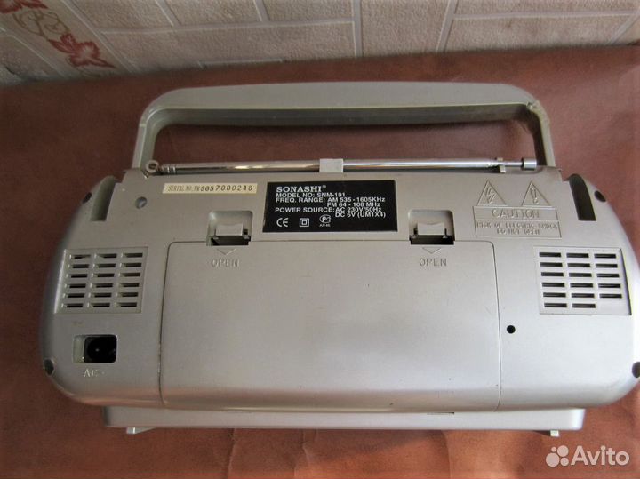 Магнитола Sonashi SNM-191 - 490 под ремонт