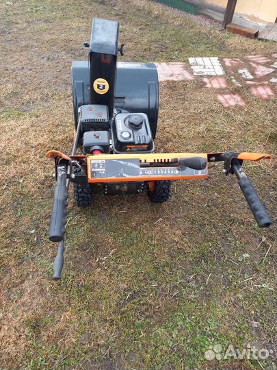 Снегоуборщик бу