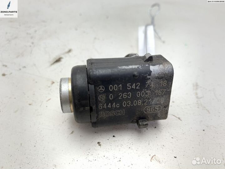 Датчик парковки (парктроник) передний 0015427418.3 на Mercedes W203 (C)