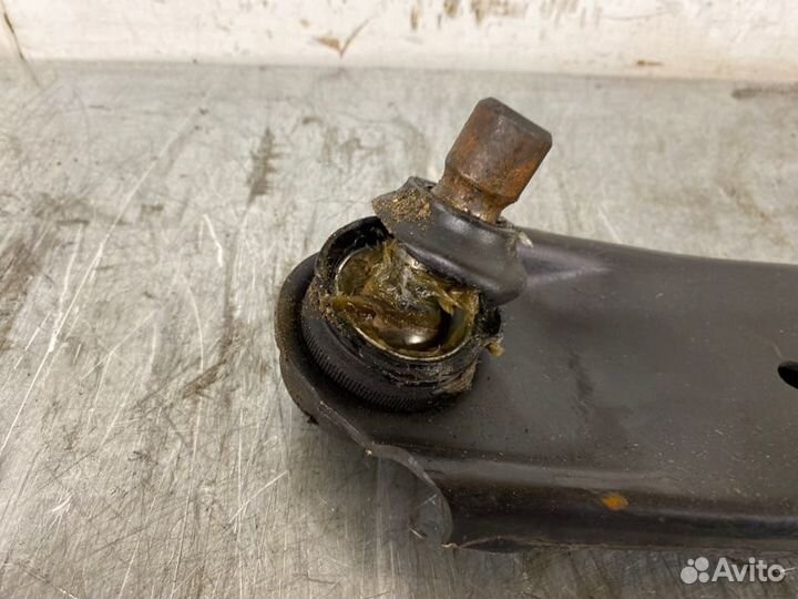 Рычаг подвески передний левый Mazda 3 BL 2009-2013