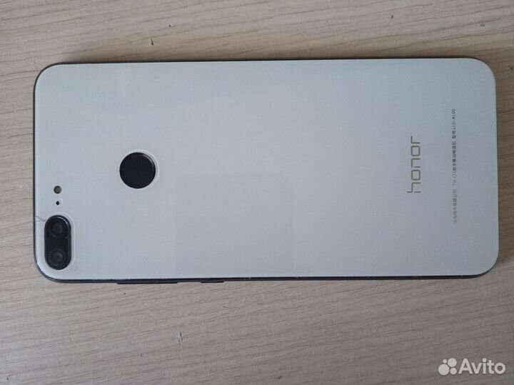 HONOR 10 Lite, 4/64 ГБ