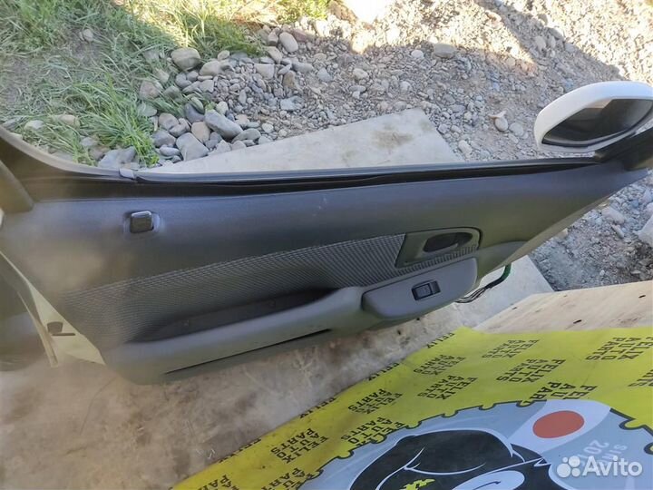 Дверь передняя левая Toyota Funcargo (ncp20) 1999