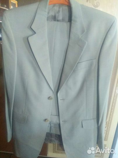 Брючный костюм