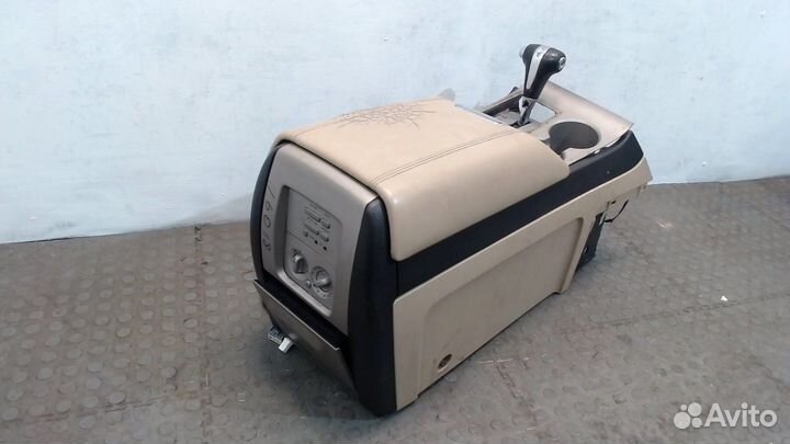 Консоль салона Lincoln Navigator, 2005